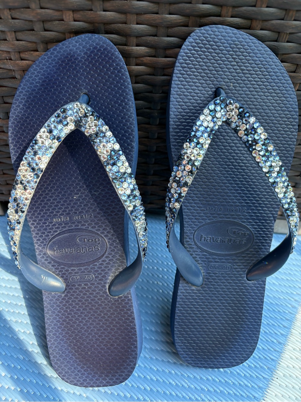 Lori Jack Navy Blue Havainas flip flops with Swarovski Crystals size 39/4